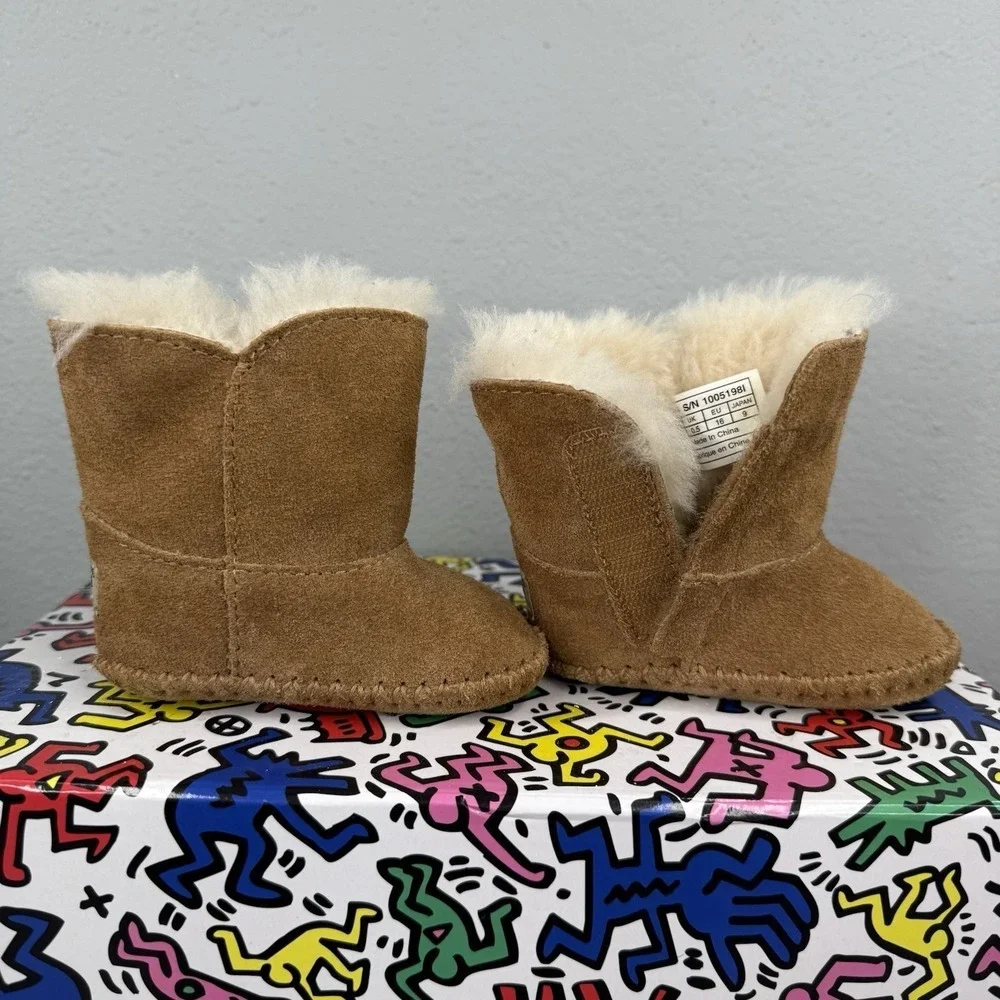 UGG Classic Short Boots Baby/Toddler Size 0/1‎ NO BOX